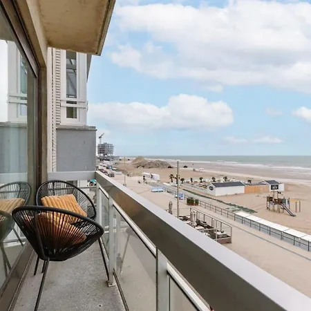Huswell - Pleasant With Frontal Sea View Middelkerke