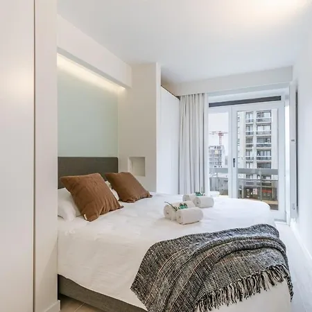 Huswell - Pleasant With Frontal Sea View Apartment *
