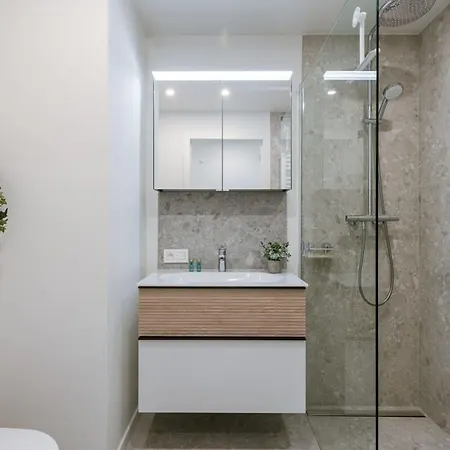 Apartmán Huswell - Pleasant With Frontal Sea View